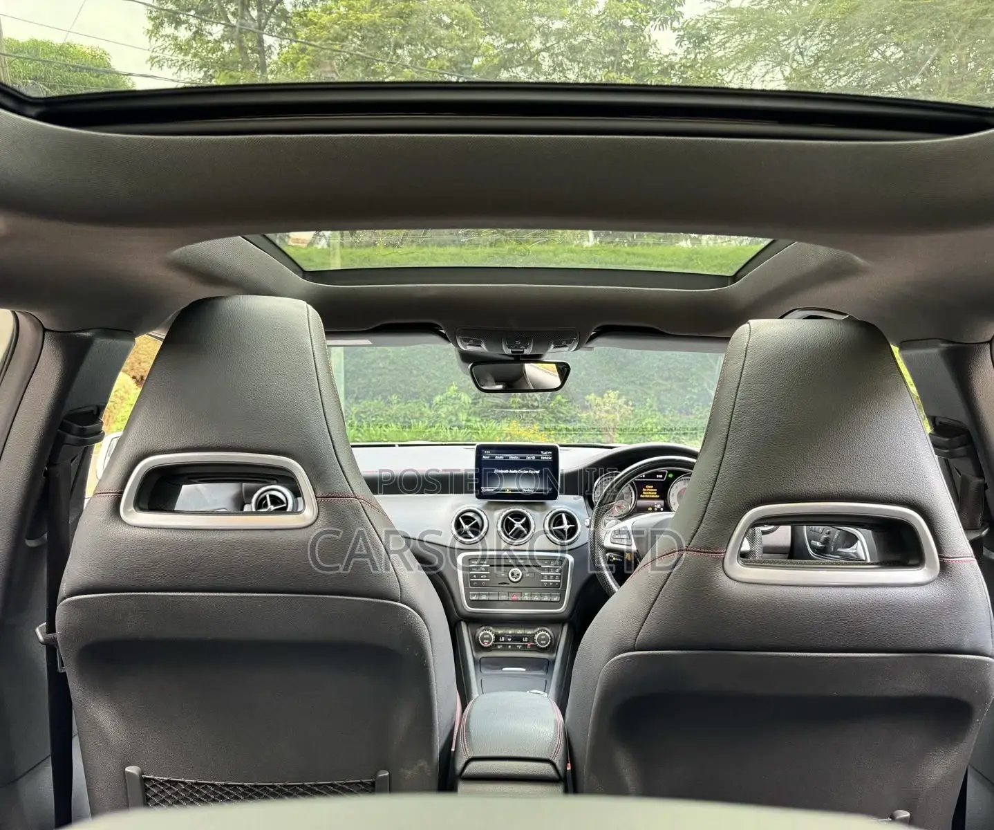 Mercedes-Benz GLA 250 2016 White