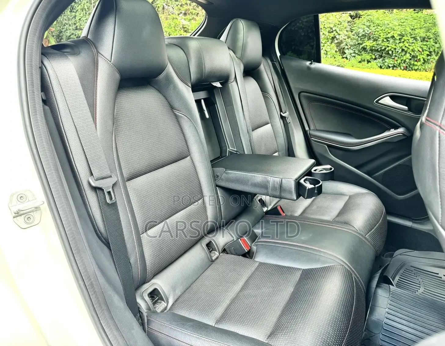 Mercedes-Benz GLA 250 2016 White