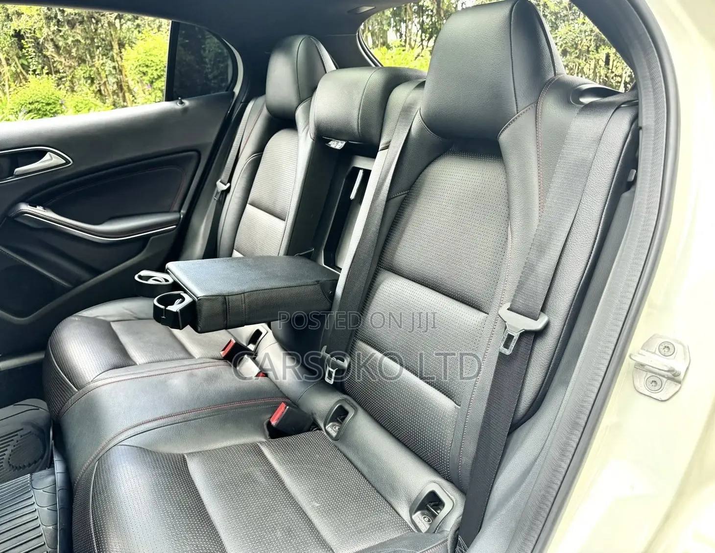 Mercedes-Benz GLA 250 2016 White