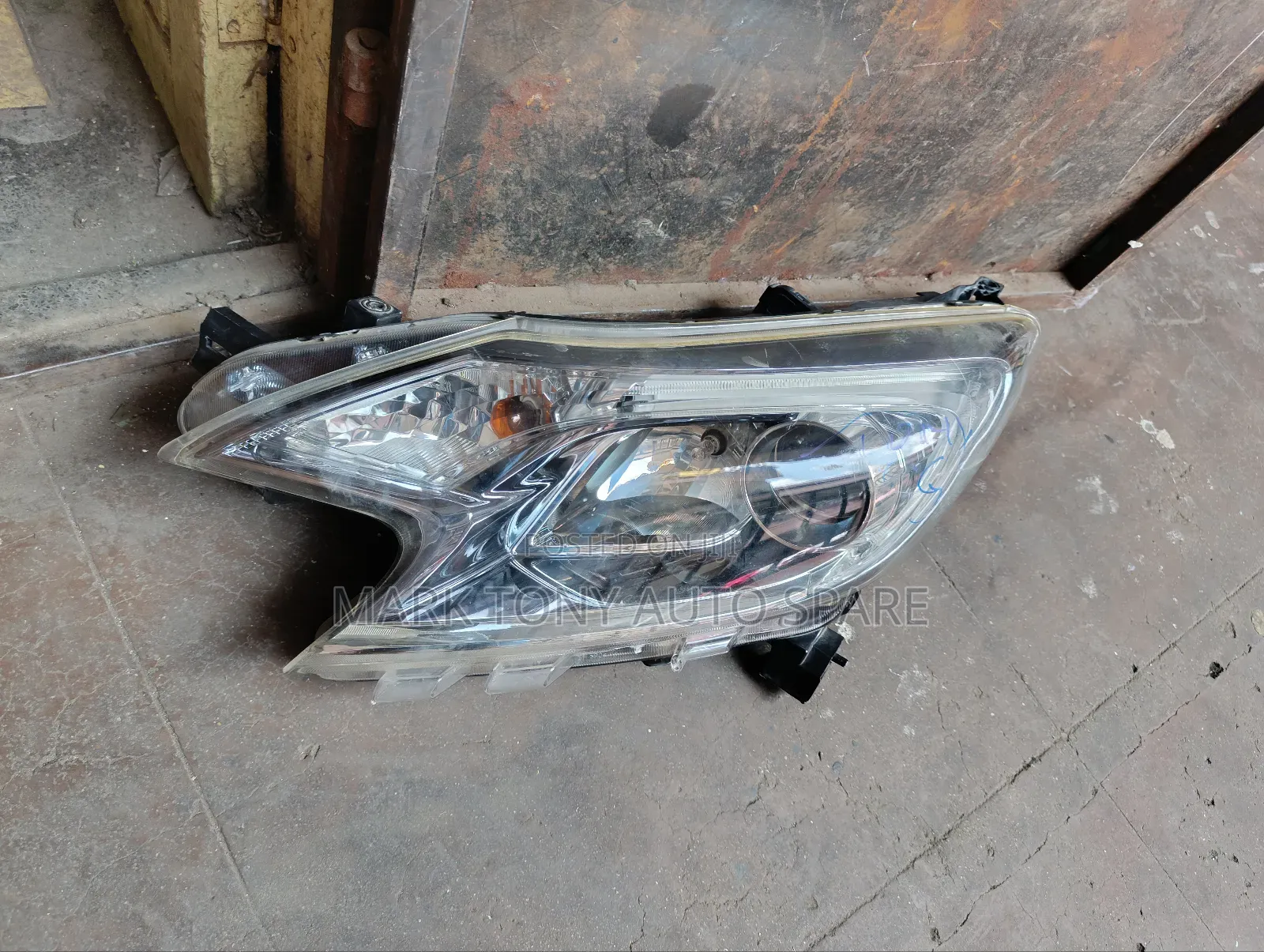 Note 2013 Zenon Headlight