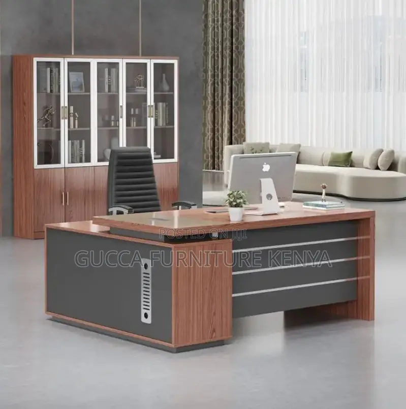 Office Chair : 1600mm Modern Managers Office Desk
