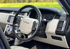 Land Rover Range Rover Vogue 2017 Blue