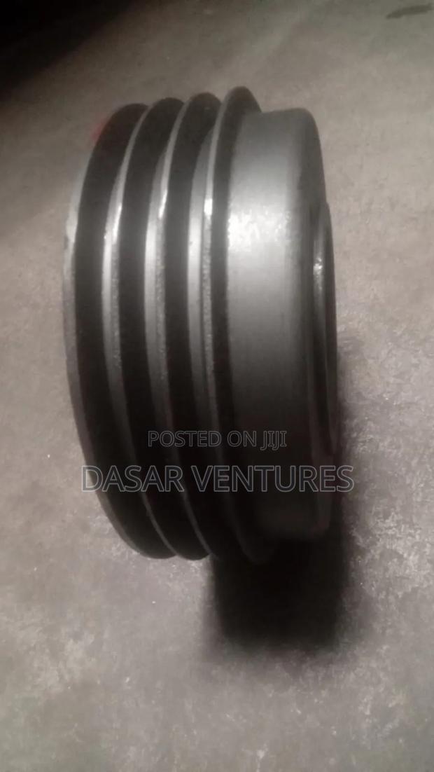 Pulley JD 1130 Engine