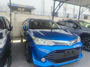 Toyota Corolla Fielder 2017 Blue