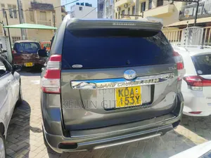 Toyota Land Cruiser Prado 2014 Green