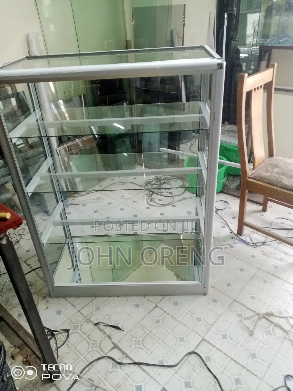 Aluminium Displays With Sliding Doors and Push Locks