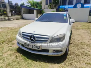 Mercedes-Benz C250 2015 White