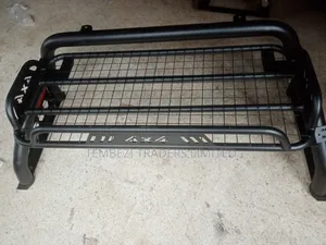 Universal Heavy Duty 4*4 Roll Bar With Carrier