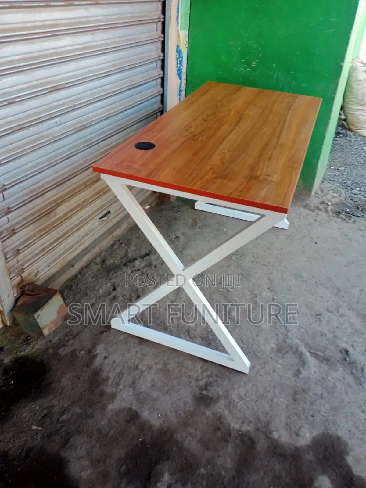 Metallic Frame Office Desk