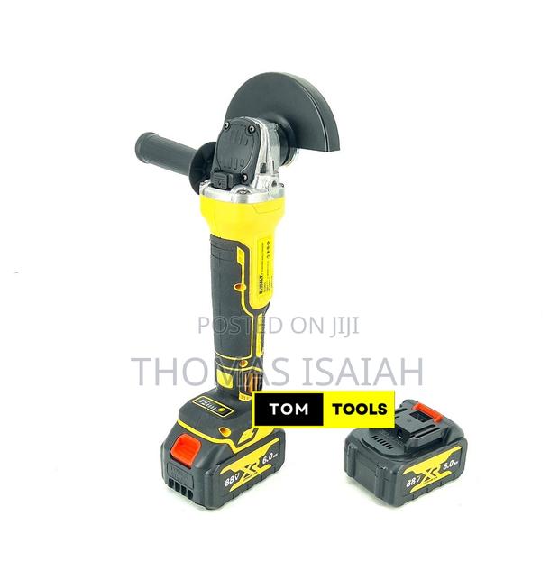 Dewalt 88vmax Cordless Rechargeable 41⁄2 Inch Angle Grinder - thumbnail 2