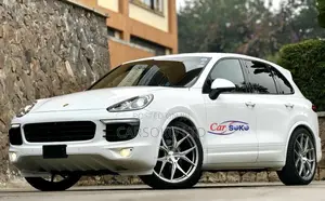 Porsche Cayenne 2017 White
