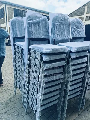 Heavy-Duty Conference Chair