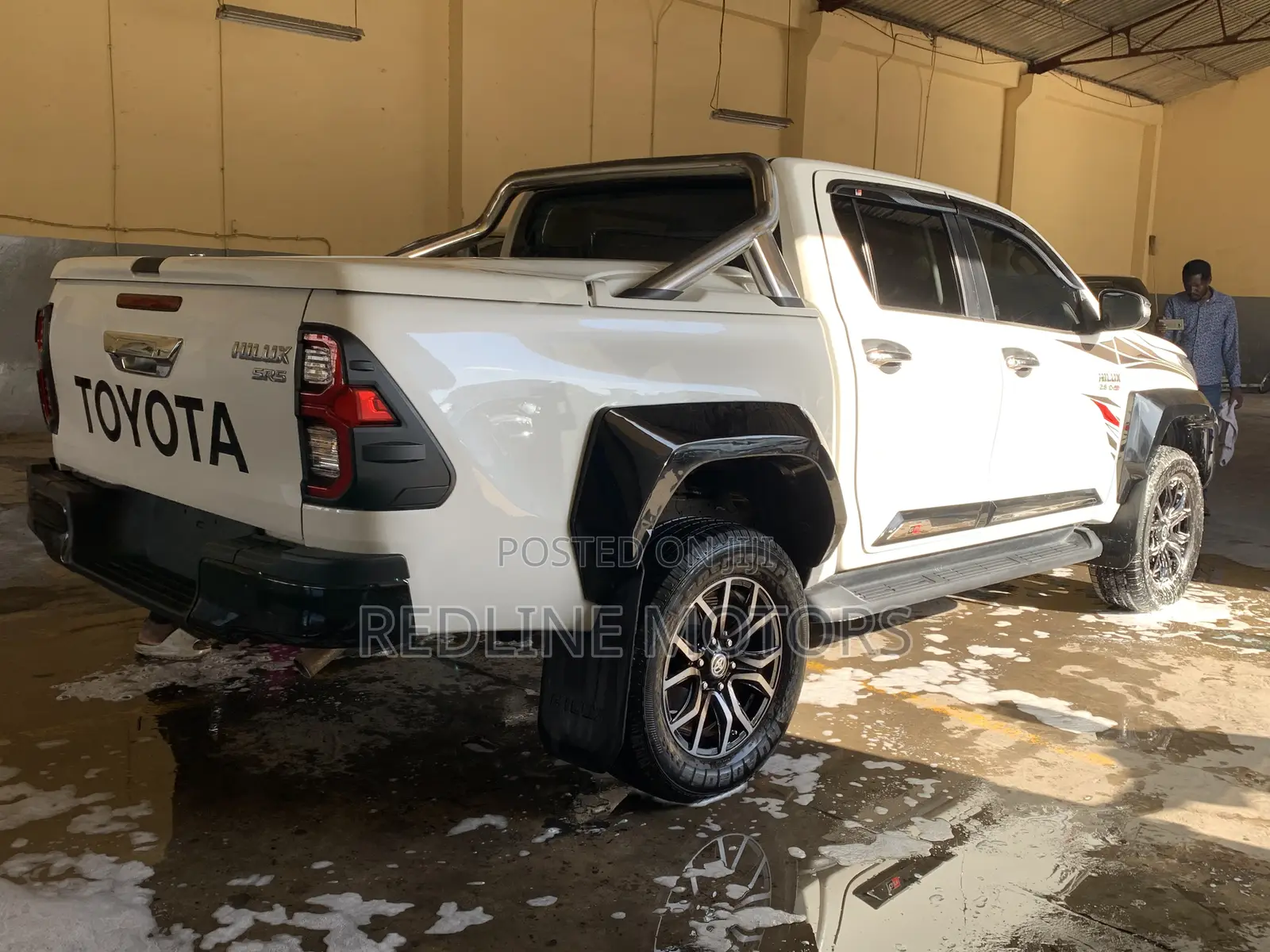 Toyota Hilux SR5 4x4 2017 Off white