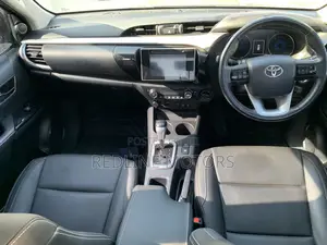 Toyota Hilux SR5 4x4 2016 Gray