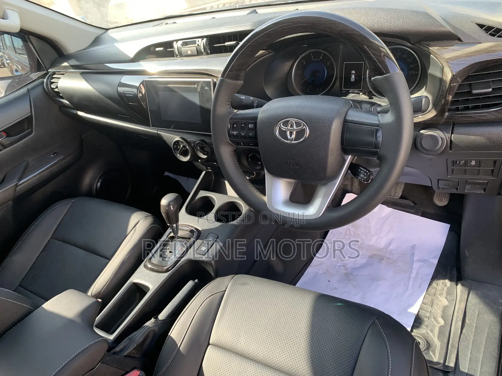 Toyota Hilux 2017 Burgundy