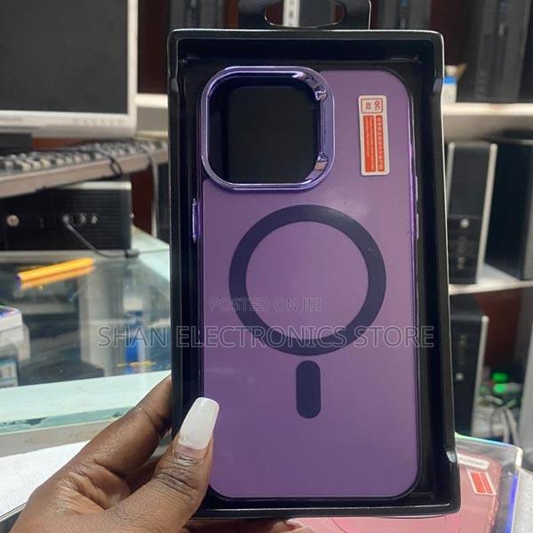 iPhone 15 Pro Max CLEAR Shockproof Case for Apple iPhone - thumbnail 3