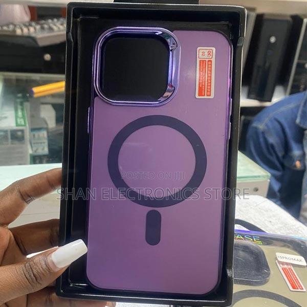 High Quality iPhone 15 Pro Max Cover -New - main view