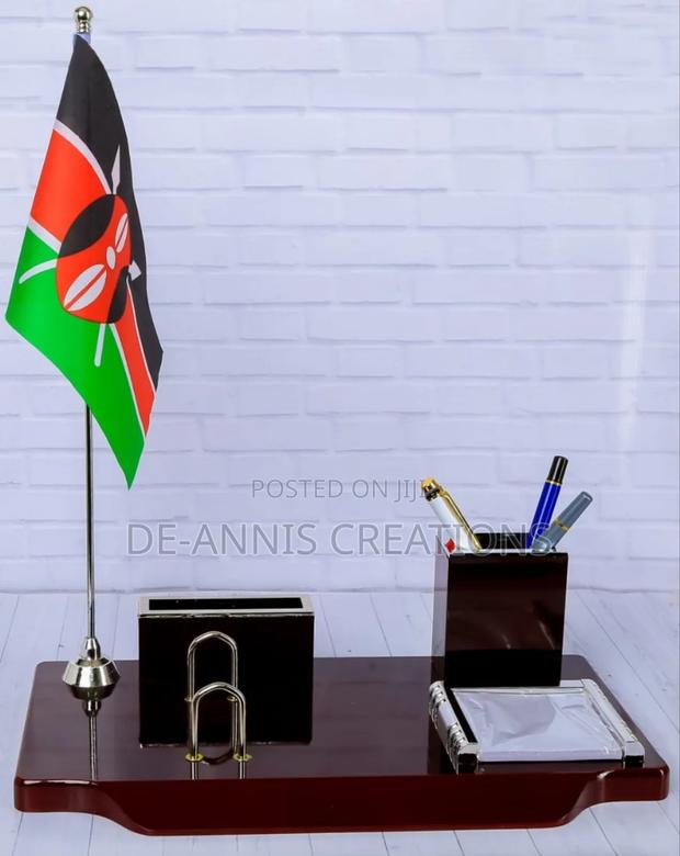 Executive Desktop Organizers - main view