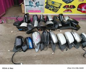 Side Mirrors Nissan - main view