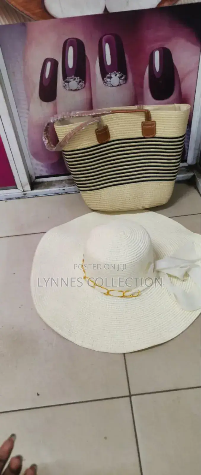 Kiondo Set Comes With a Matching Hat