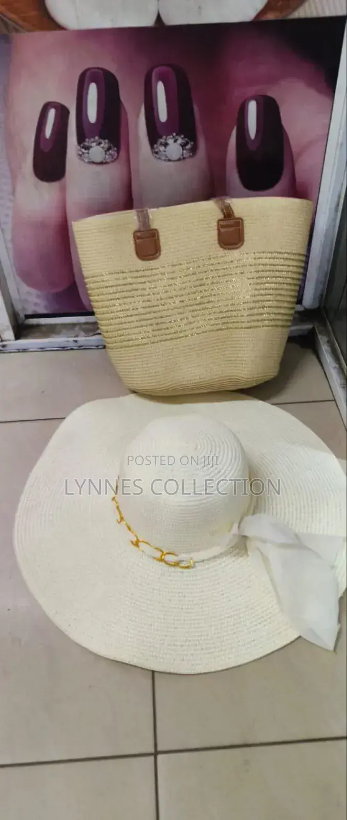 Kiondo Set Comes With a Matching Hat