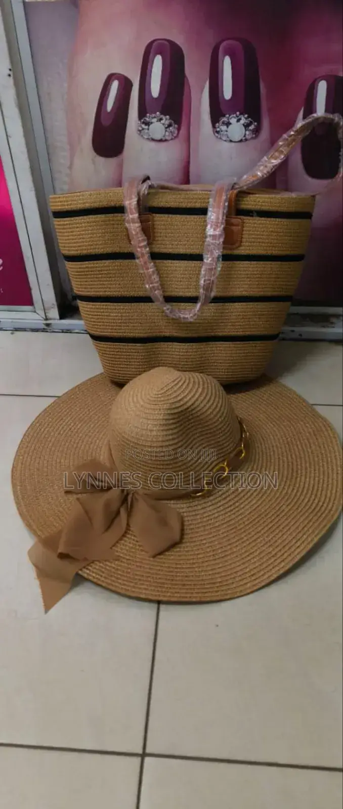 Kiondo Set Comes With a Matching Hat