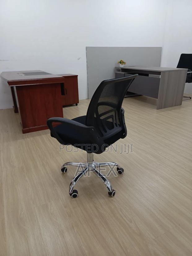 Ergonomic Office Chair - thumbnail 2
