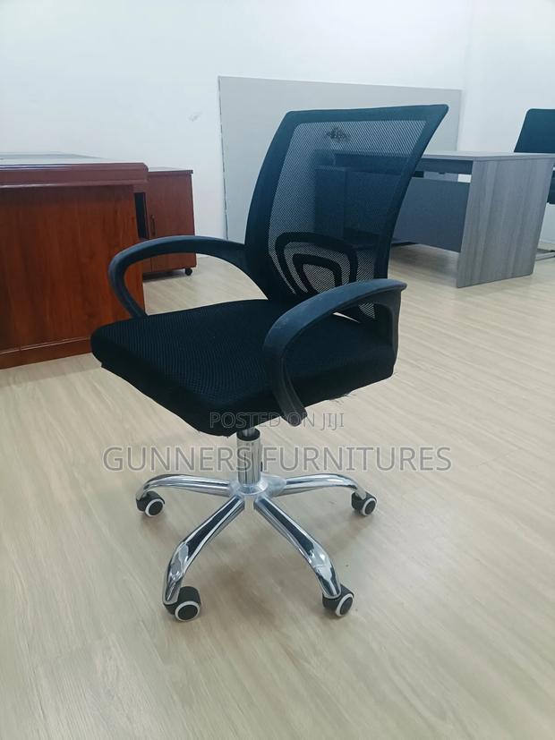 Swivel Office Chair - thumbnail 2