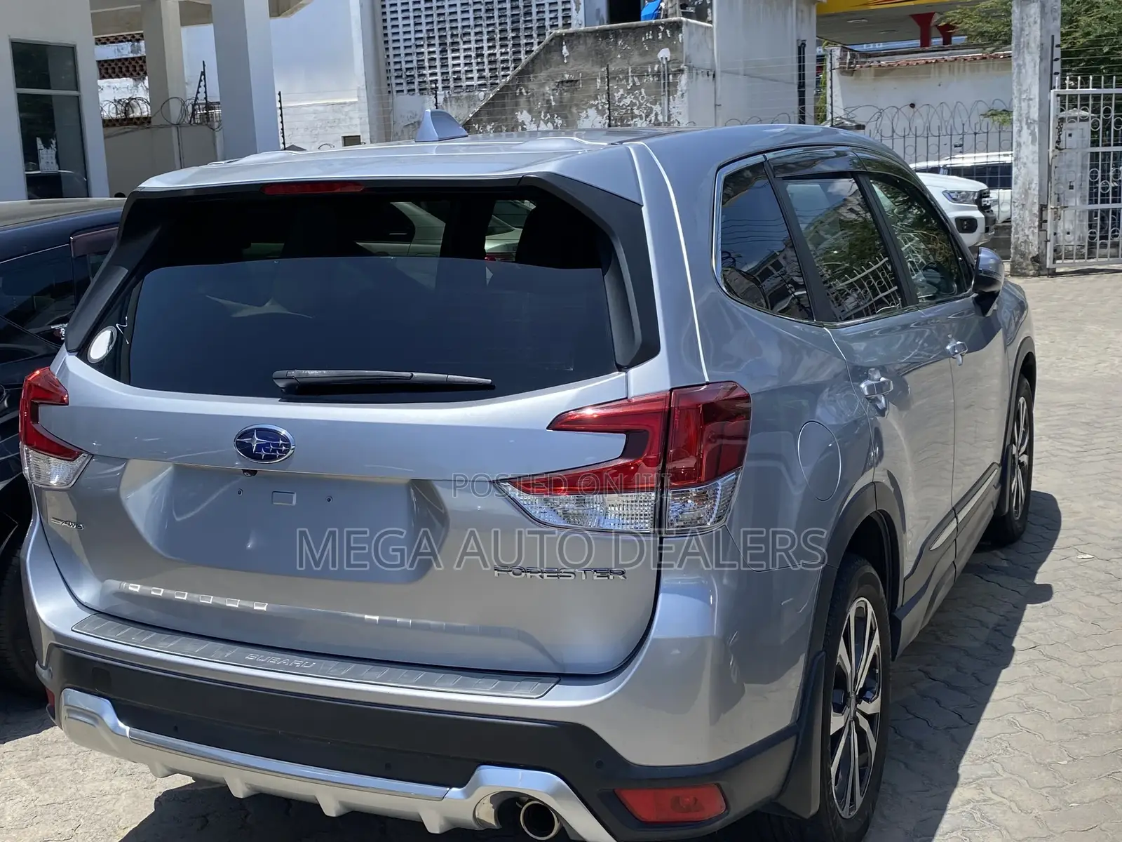 Subaru Forester 2018 Silver