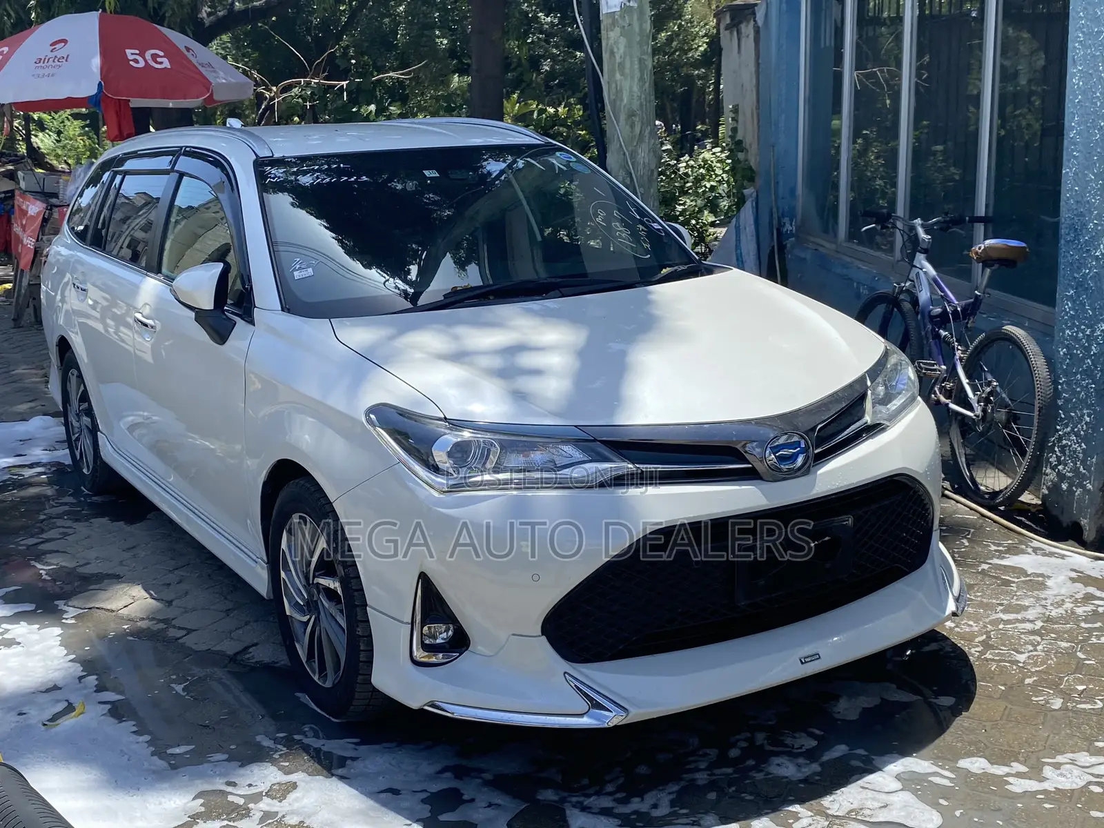 Toyota Corolla Fielder 2018 Pearl