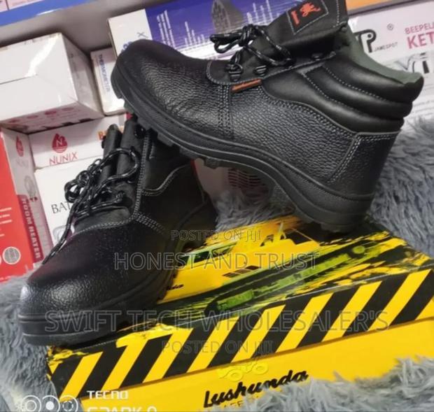 Safety Boots - main view