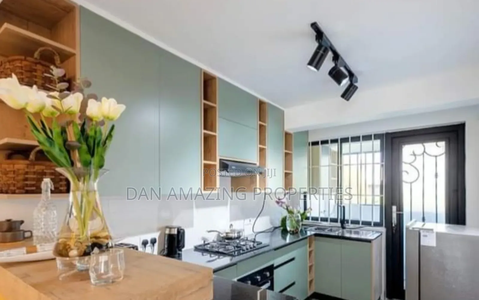 3bdrm Maisonette in Deliverance Rd/Dsq, Kitengela for sale