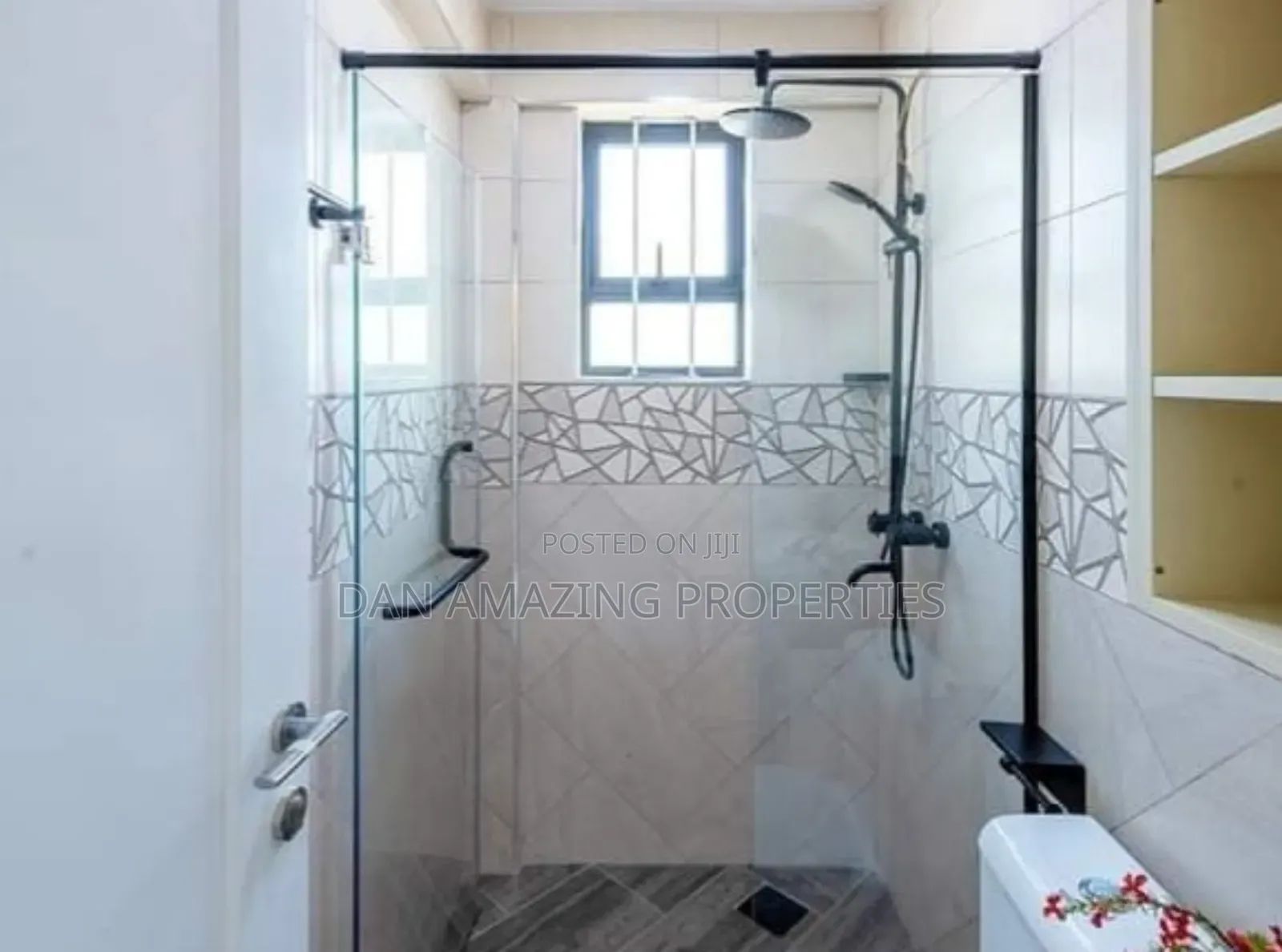 3bdrm Maisonette in Deliverance Rd/Dsq, Kitengela for sale