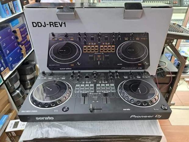 Pioneer DDJ Rev7 - main view