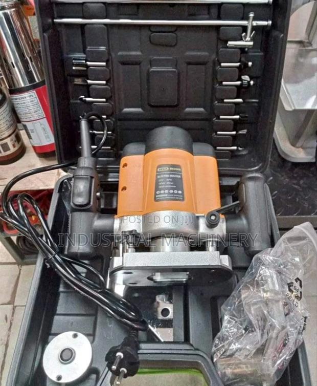 Wood Router Electric Dera > Heavy Duty. - main view