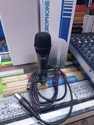 Soundking Corded Microphone - main view