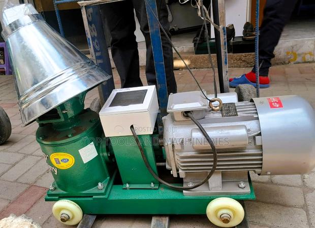 Affordable Lenhard Germany Pellet Maker - main view