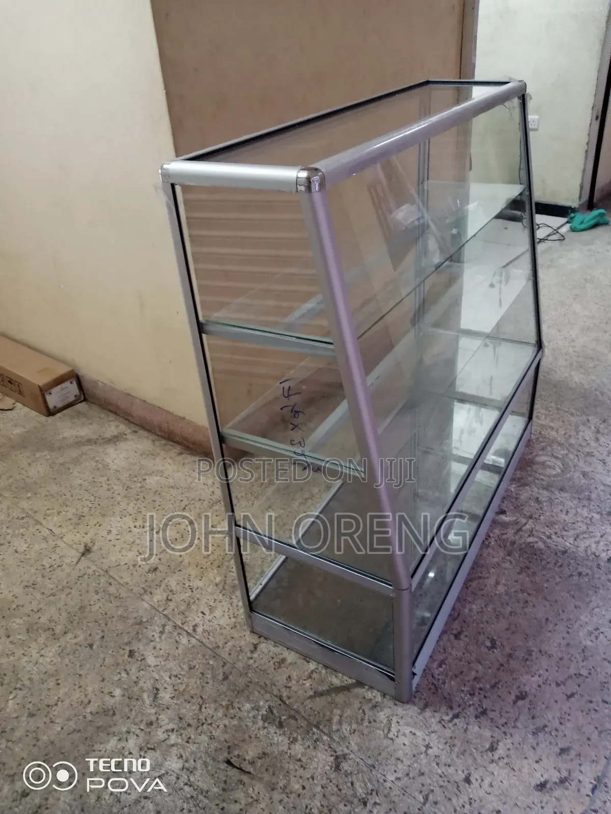 Curved Display Showcase