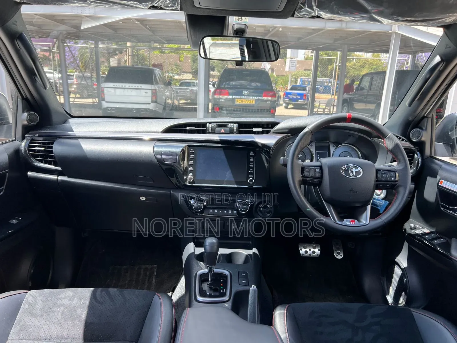 New Toyota Hilux 2024 White