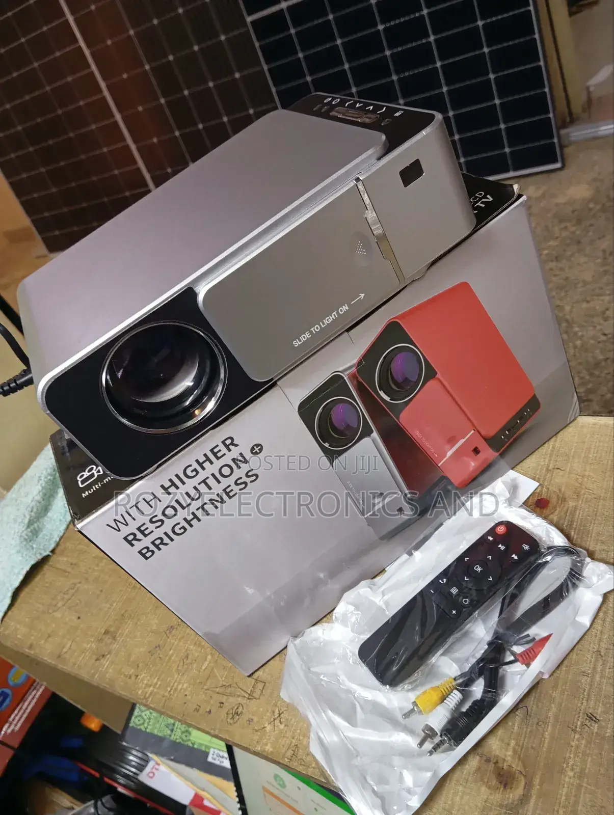 HD Multimedia LCD Projector Tv