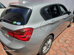 BMW 118i 2018 Silver
