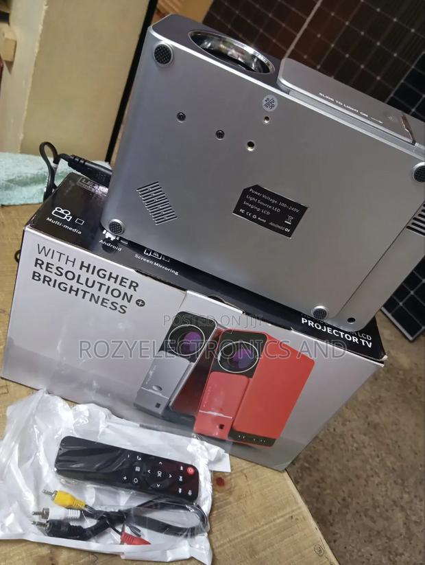 Durable LCD Projector - thumbnail 2