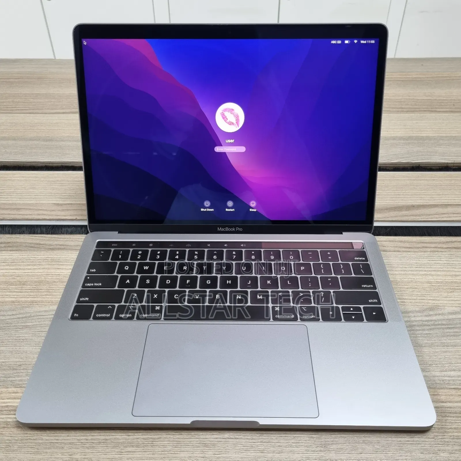 Laptop Apple MacBook Pro 2018 16GB Intel Core I7 SSD 1T