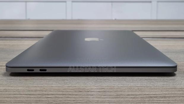 Laptop Apple MacBook Pro 2018 16GB Intel Core I7 SSD 1T - thumbnail 7