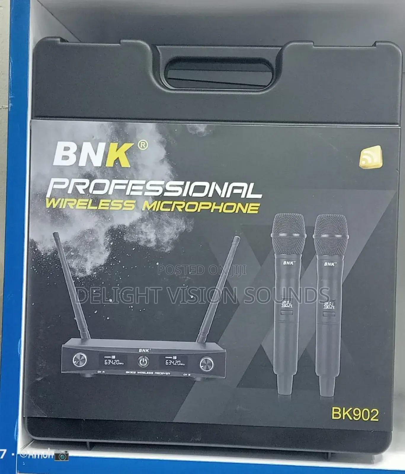 BNK BK902 Professional Wireless Microphone