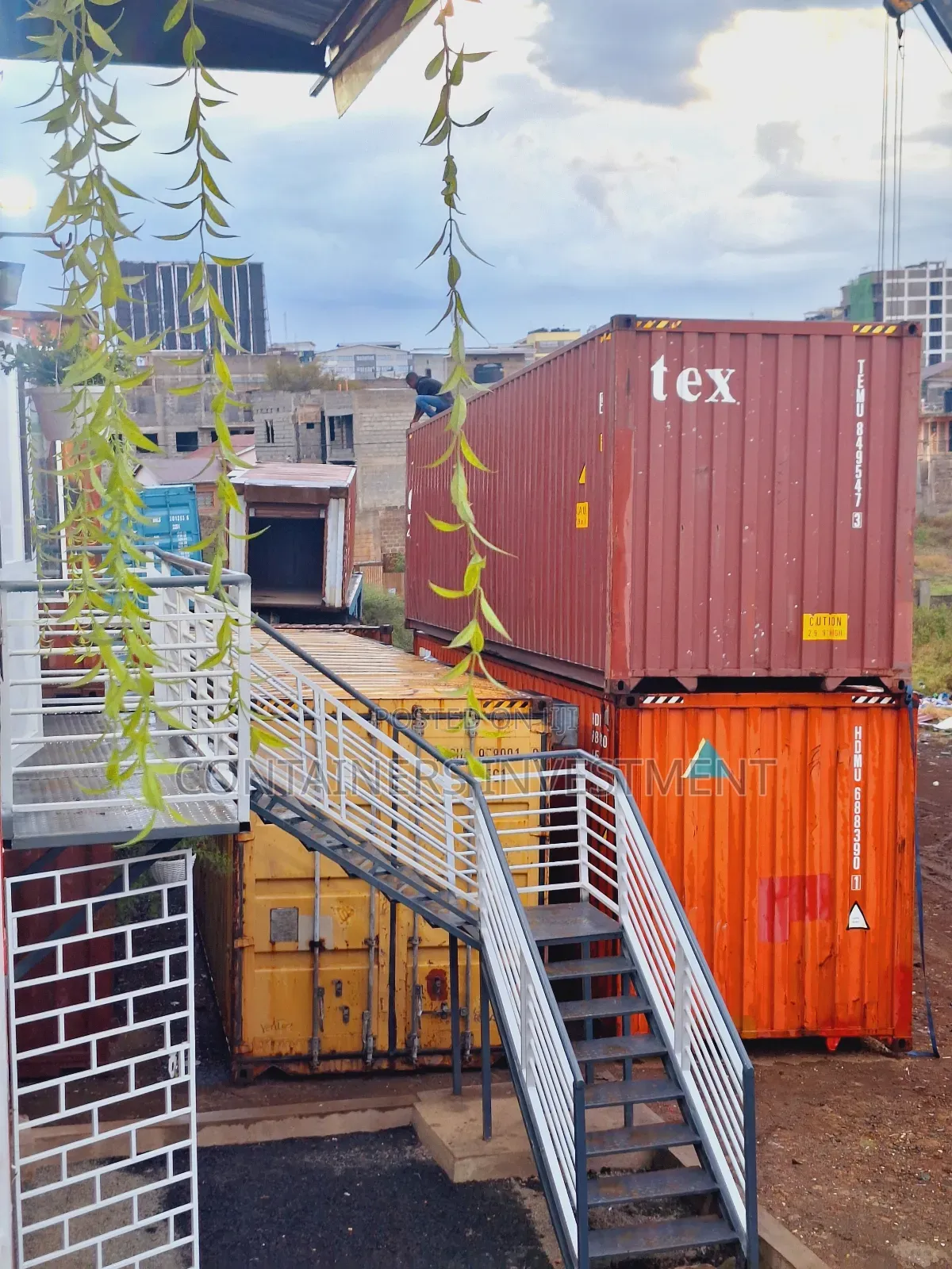 40ft Shipping Containers- Perfect for Construction Sites