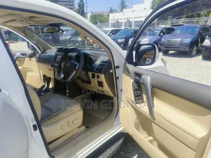 Toyota Land Cruiser Prado 2018 White