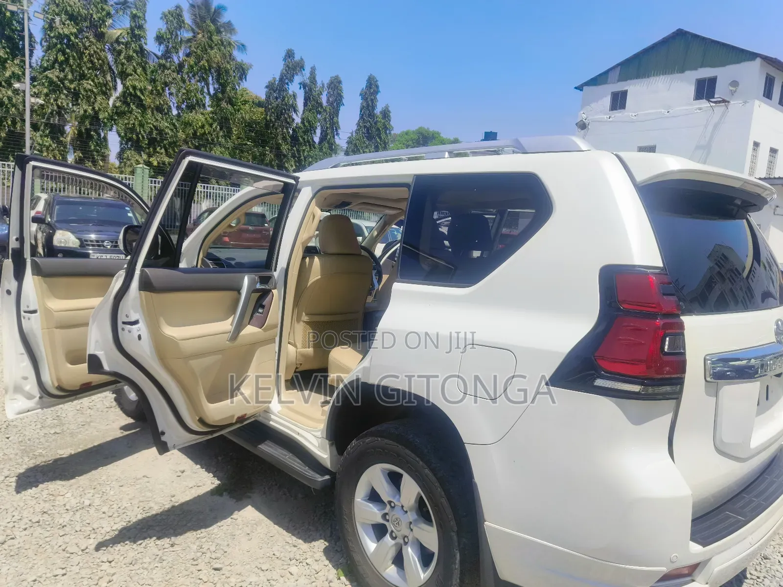Toyota Land Cruiser Prado 2018 White
