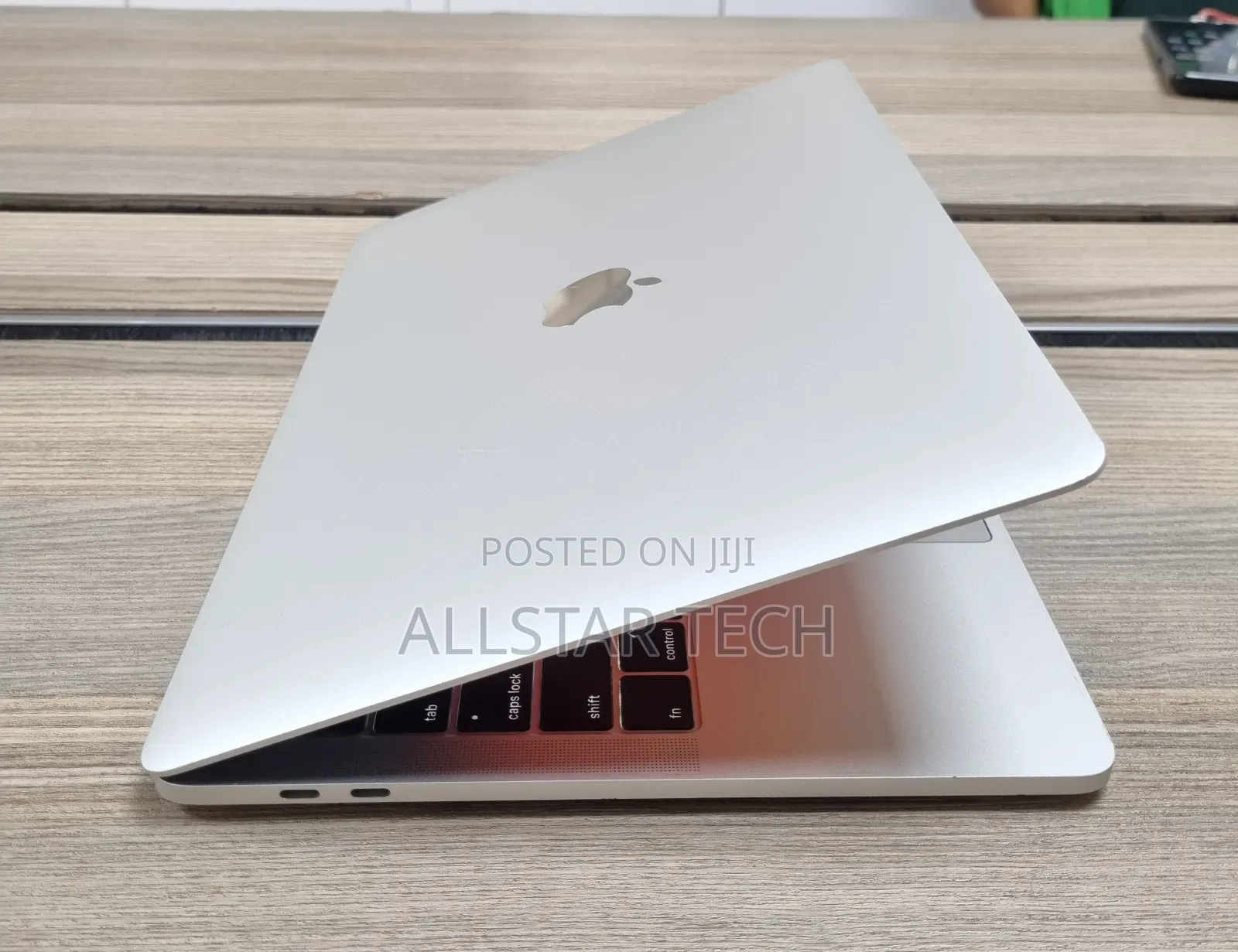 Laptop Apple MacBook Pro 2018 16GB Intel Core I5 SSD 512GB