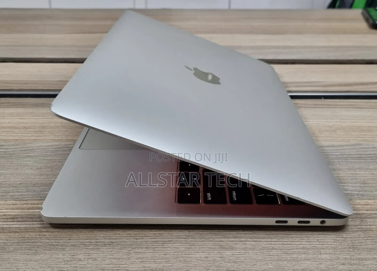 Laptop Apple MacBook Pro 2018 16GB Intel Core I5 SSD 512GB